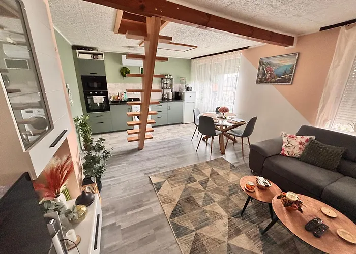 Csobogo דירה קסזטלי